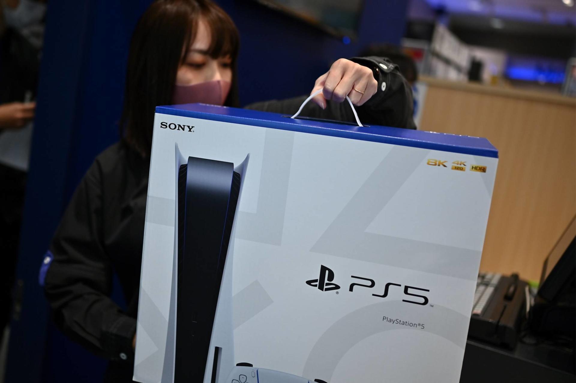 Doanh số bán PlayStation 5 tăng mạnh vào thời gian này